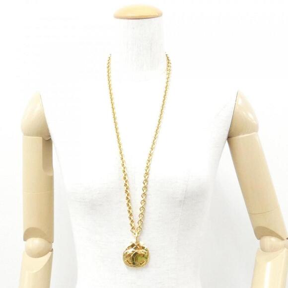 CHANEL Gold Necklace - Picture 5 of 5